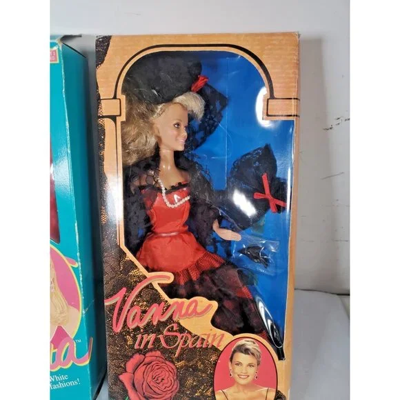 (2) Vanna White Limited Edition Spain Doll & Doll Black & Gold Dress Vintage - Picture 3 of 14